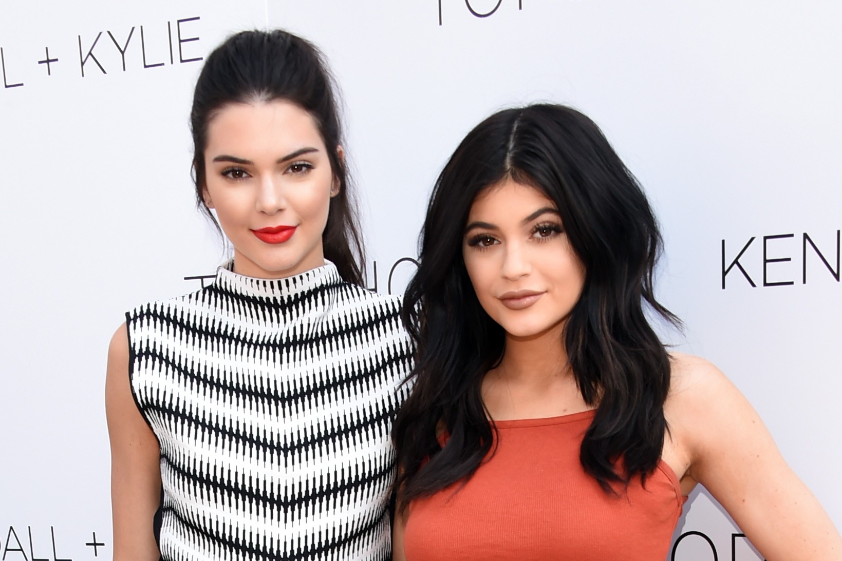 kendall-et-kylie-jenner-lancent-leur-boutique-de-v-tements-en-ligne