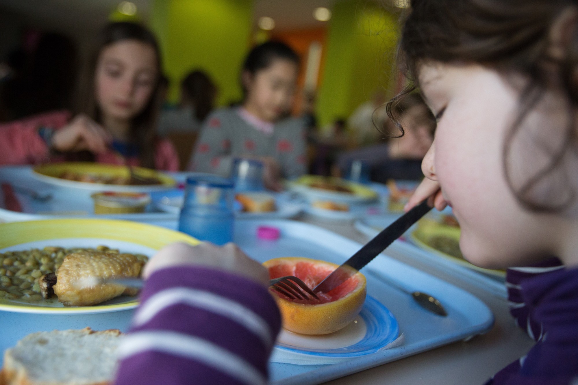 Le Gouvernement Veut Etendre Les Petits Dejeuners Gratuits Et La Cantine A 1 Euro