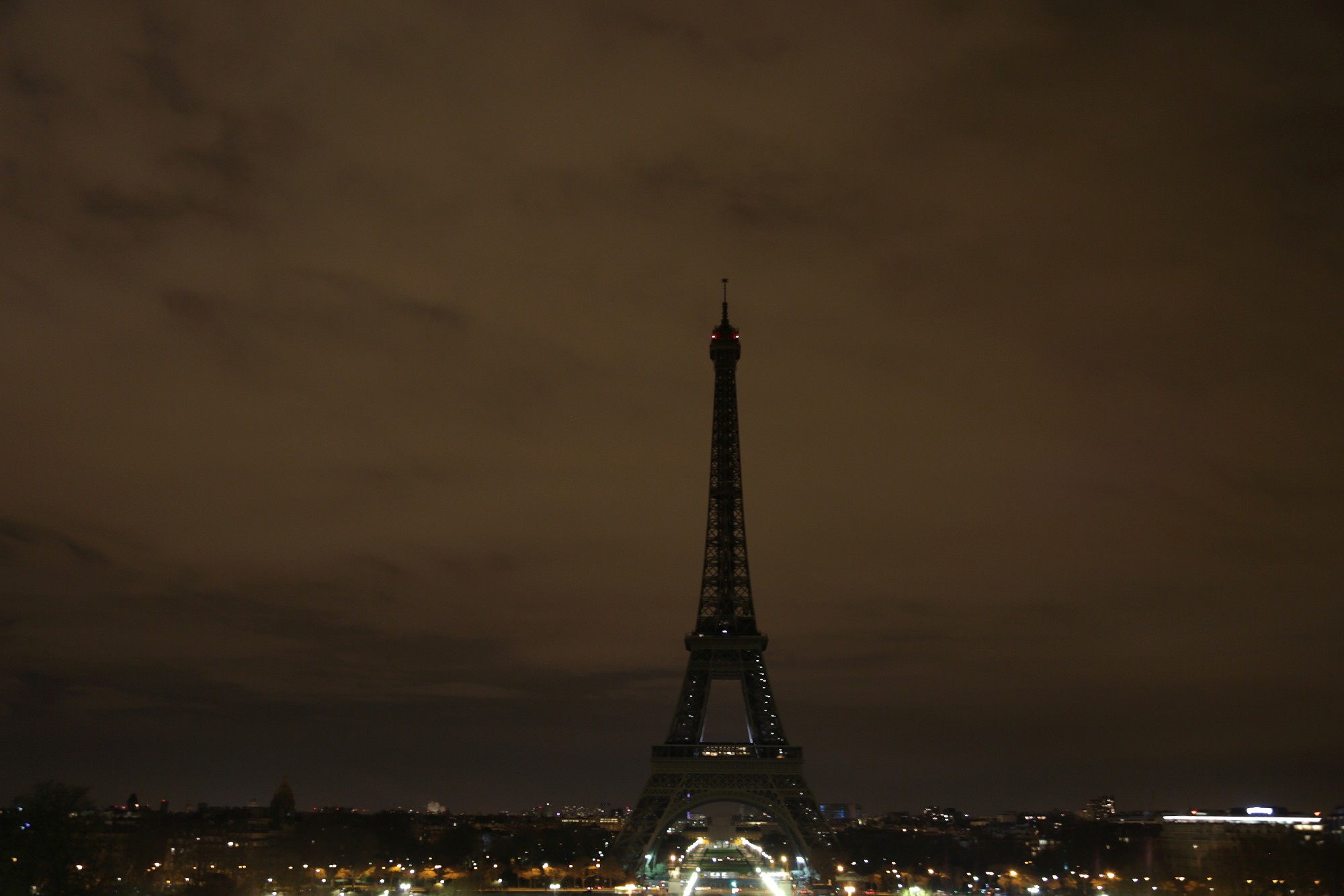 A Quel Heure Scintille La Tour Eiffel Explosions à Beyrouth : la Tour Eiffel s'éteindra à minuit en hommage