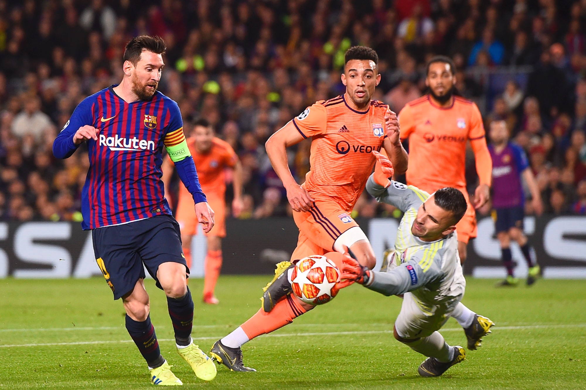Quel Est Le Club De Messi FC Barcelone : Lionel Messi a demandé à résilier son contrat, annonce