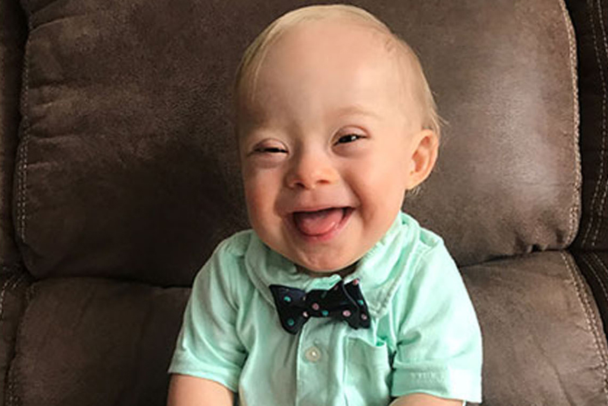 Etats Unis Lucas Un Bebe Trisomique Est Le Nouveau Visage De La Marque Gerber