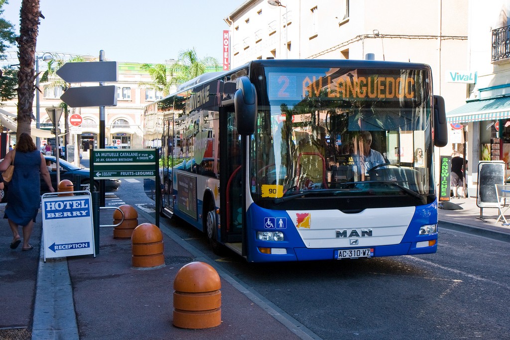 Perpignan une conductrice de bus, excédée par le bruit, débarque ses passagers