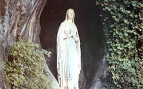 Les Miracles A Lourdes Dans La Curiosite