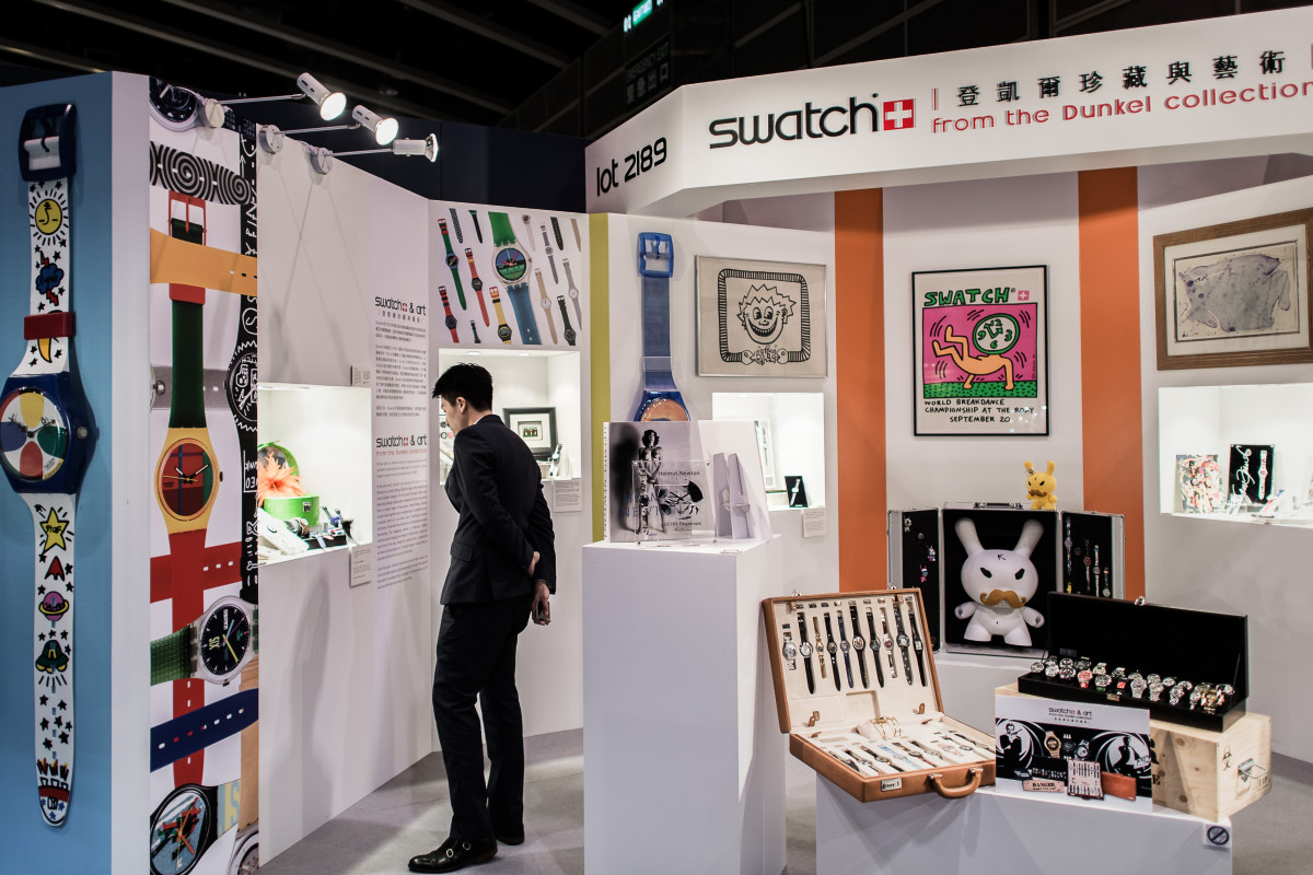 Une vaste collection de montres Swatch vendue à plus de 6 millions de  dollars