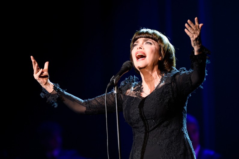 Mireille Mathieu : son jubilé à l'Olympia jusqu'à dimanche