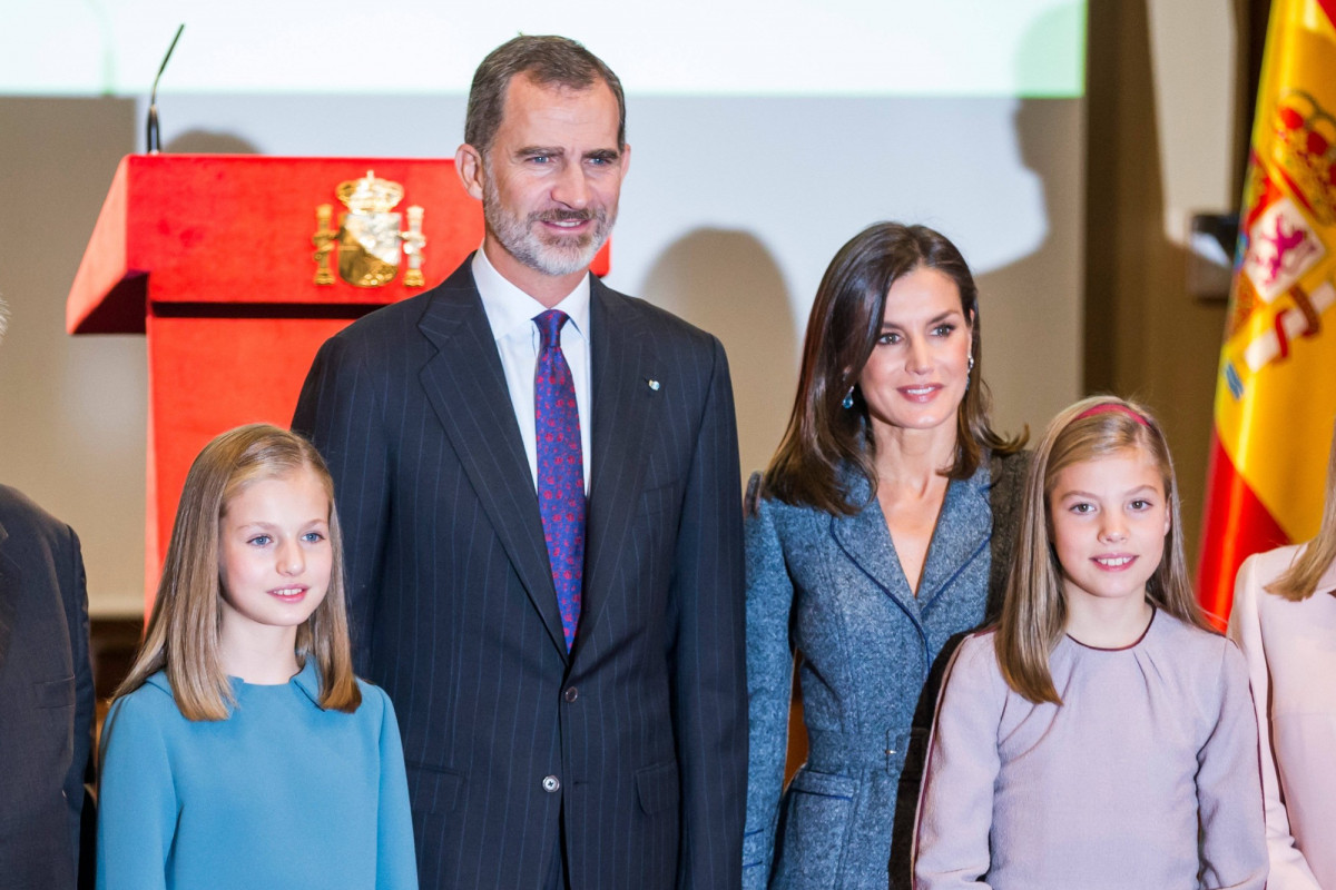 Membre De La Famille Royale D Espagne Coronavirus : la famille royale espagnole et le gouvernement soumis au test