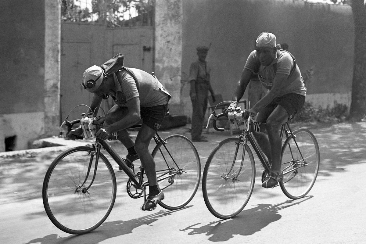 Lot De 3 Objets Publicitaires Cyclisme Tour De France 1950, Marque PERNAUD 45 Et Fils