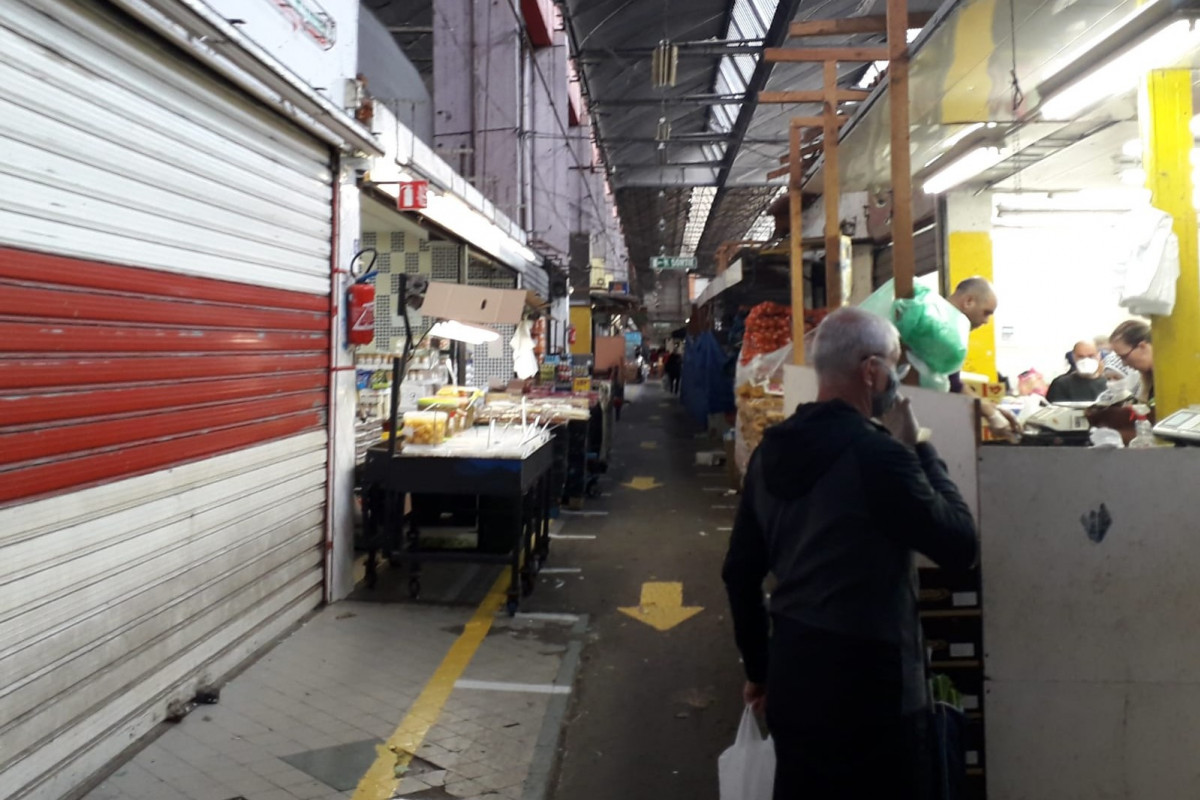 Les Infos De 7h Deconfinement Le Marche Aux Puces De Marseille Rouvre