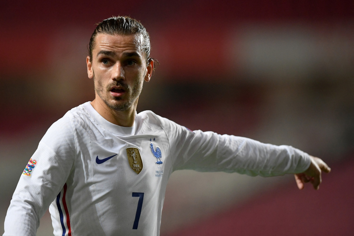 Joueur De Foot Née En Novembre Football : Griezmann annonce l'arrivée d'Alba, née un 8 avril comme ses  frère et sœur
