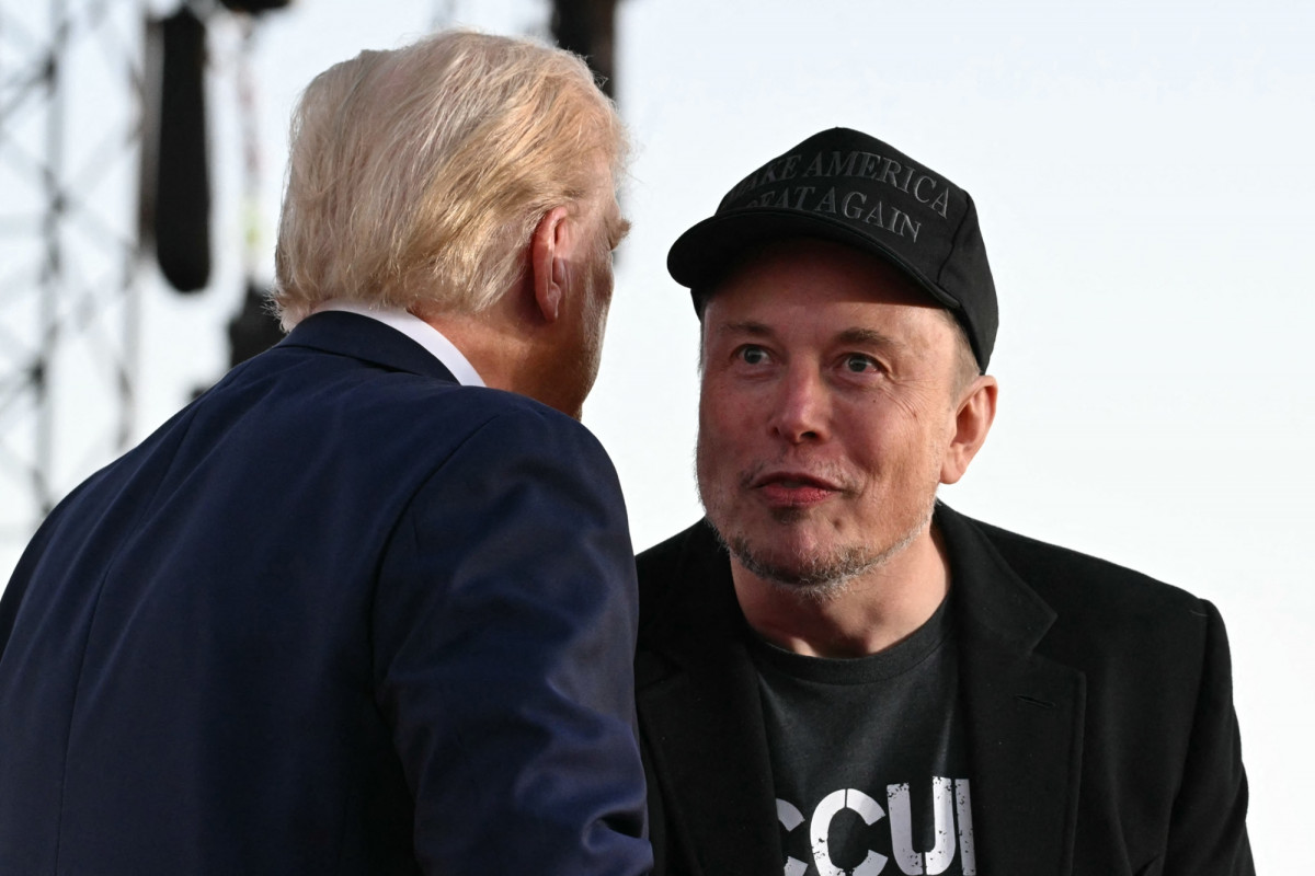 1712254-elon-musk-pendant-un-meeting-de-donald-trump-le-5-octobre-2024.jpg