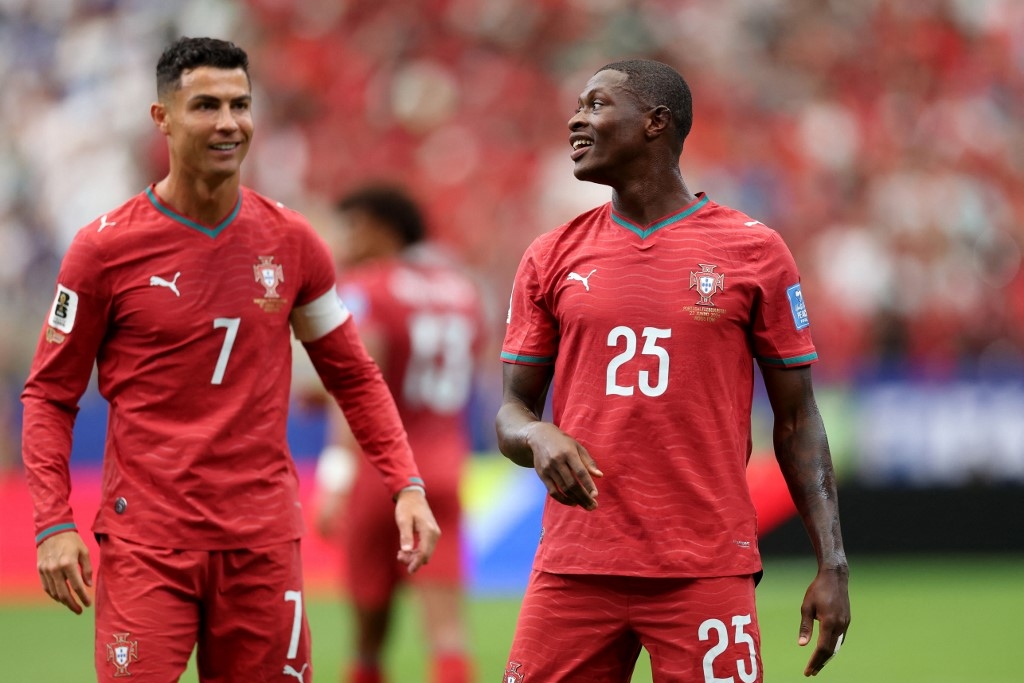VIDÉO - Coupe du monde 2026 : Cristiano Ronaldo fait de la résistance, un coup franc pour Nuno Mendes... Le résumé du succès capital du Portugal contre l'Ouzbékistan