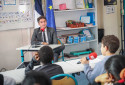 Gabriel Attal en visite dans une école de Saint-Denis avec RTL et Ouest-France