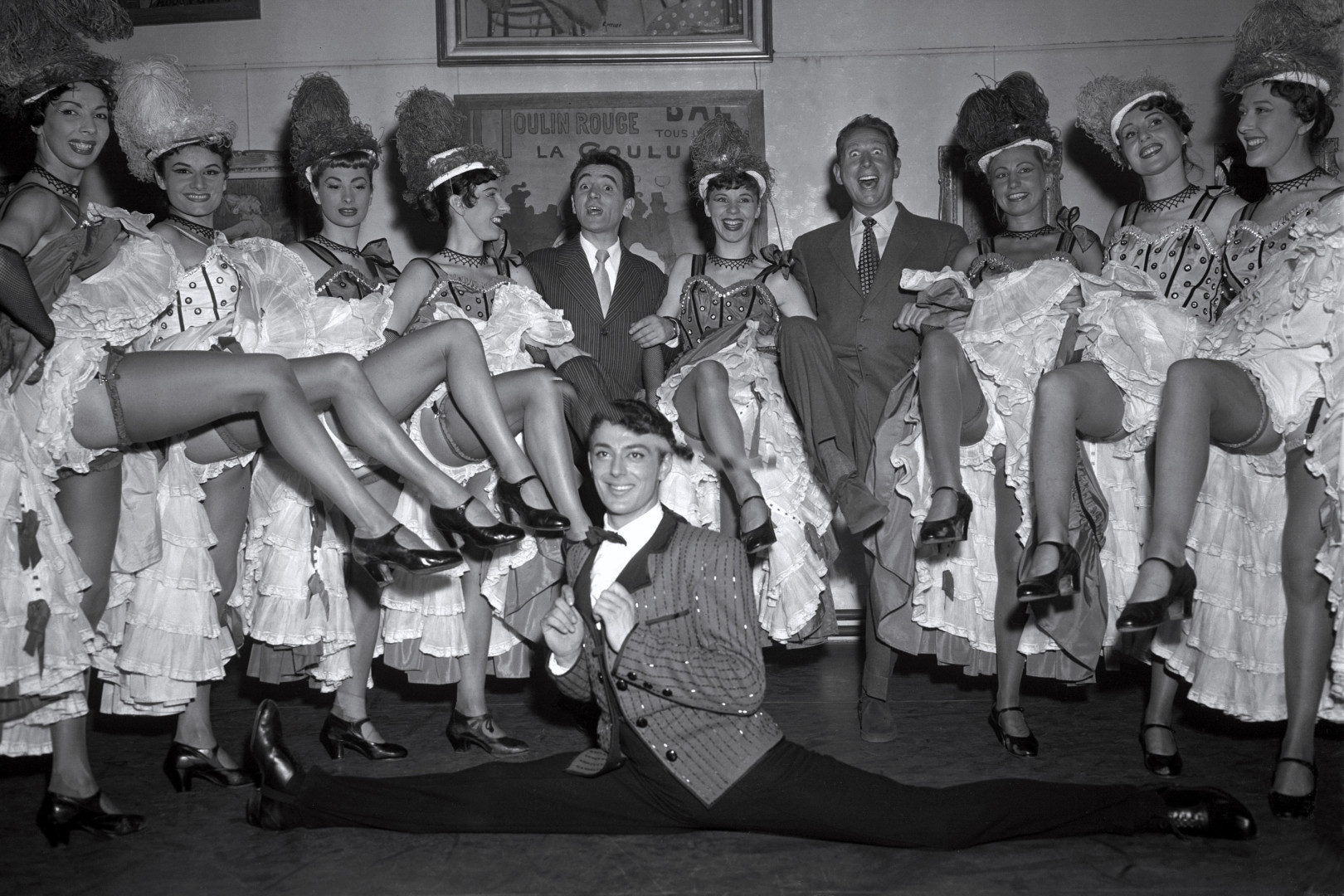 Les Tresors Du Paris Des Annees Folles EN IMAGES - Le Moulin Rouge : 125 ans de show en 6 grandes ères
