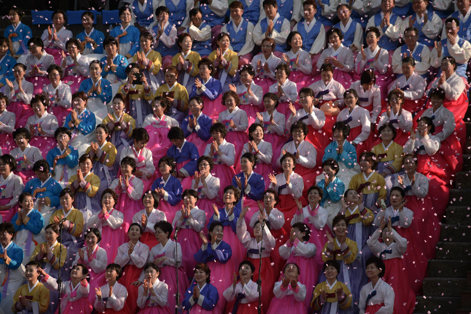 Coree Du Sud Les Images Colorees De L Anniversaire De Bouddha