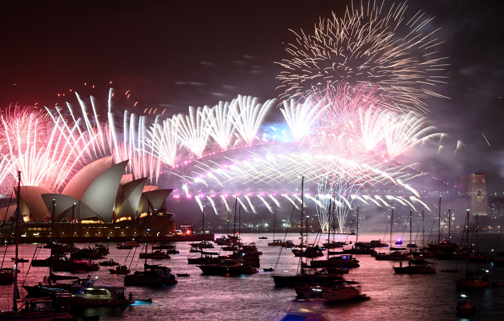 Bonne Annee Sydney Londres New York Le Monde Celebre Le Nouvel An