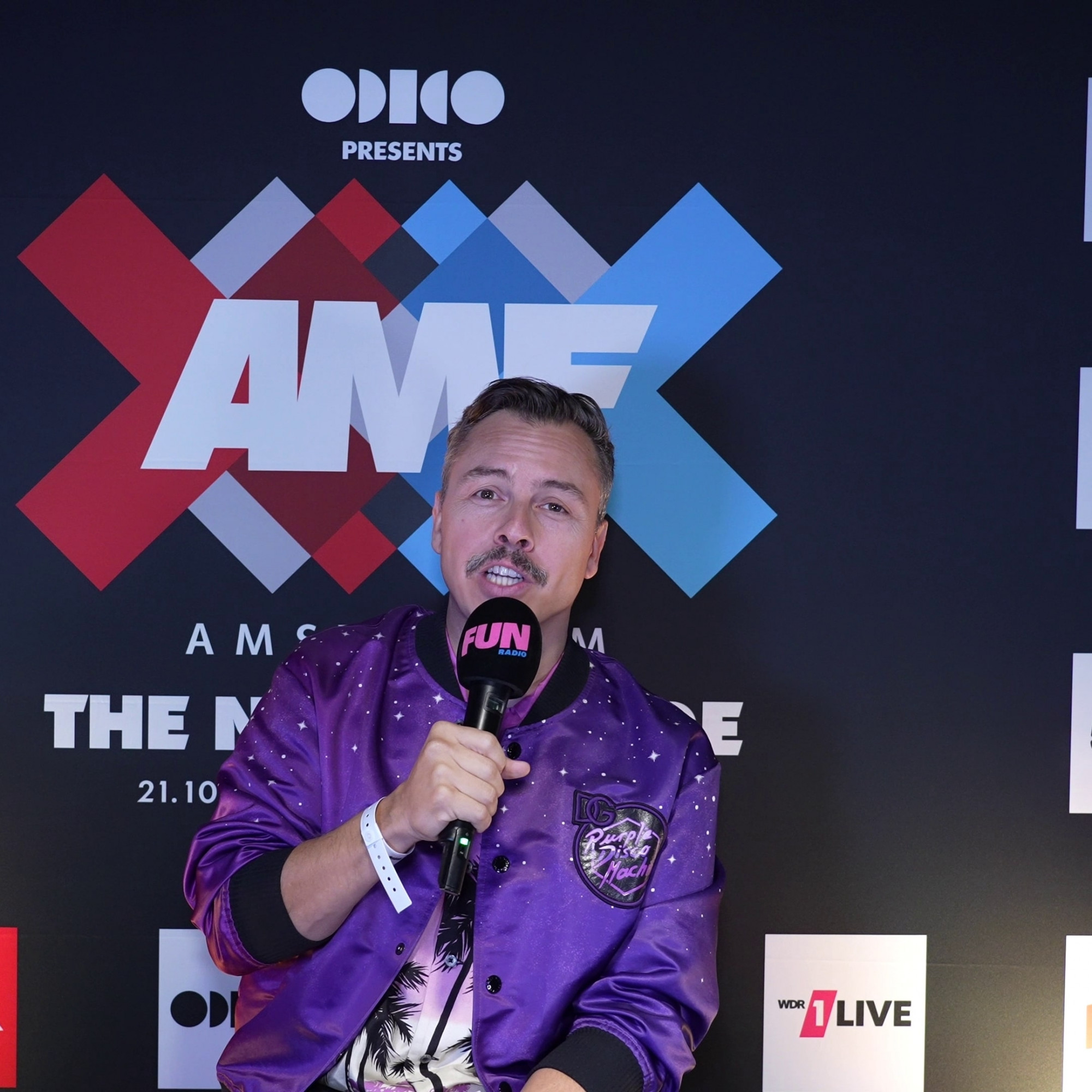 INTERVIEWS FUN RADIO - Purple Disco Machine, Armin van Buuren, Meduza ...