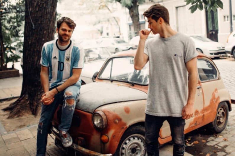 VIDÉOS The Chainsmokers "Closer", "Something Just Like This
