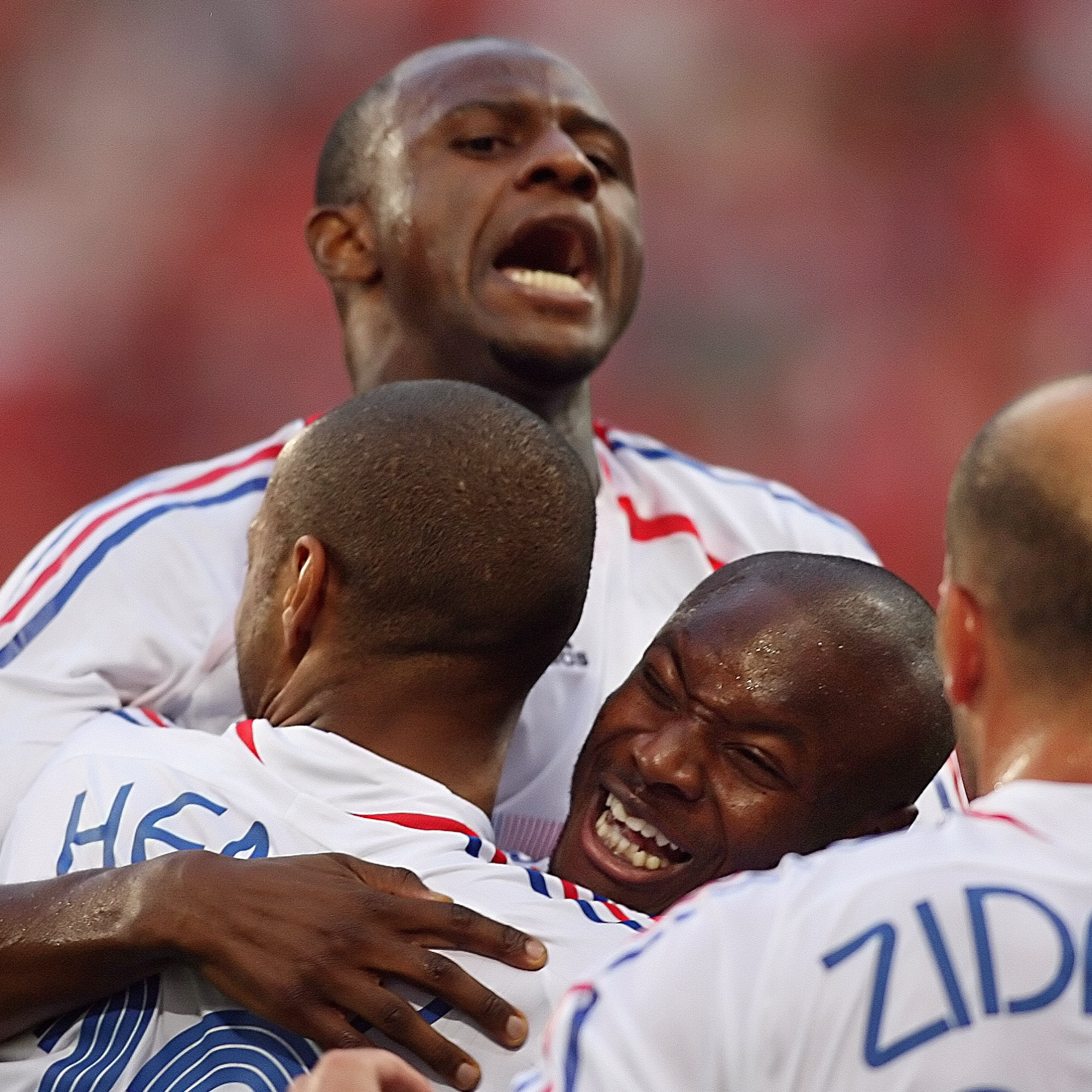 France-Brésil : Zidane, Henry, Desailly, Vieira et Deschamps honorés