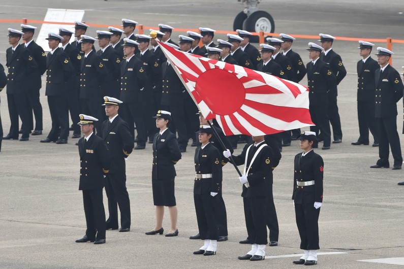 Le Japon veut renforcer son rôle militaire