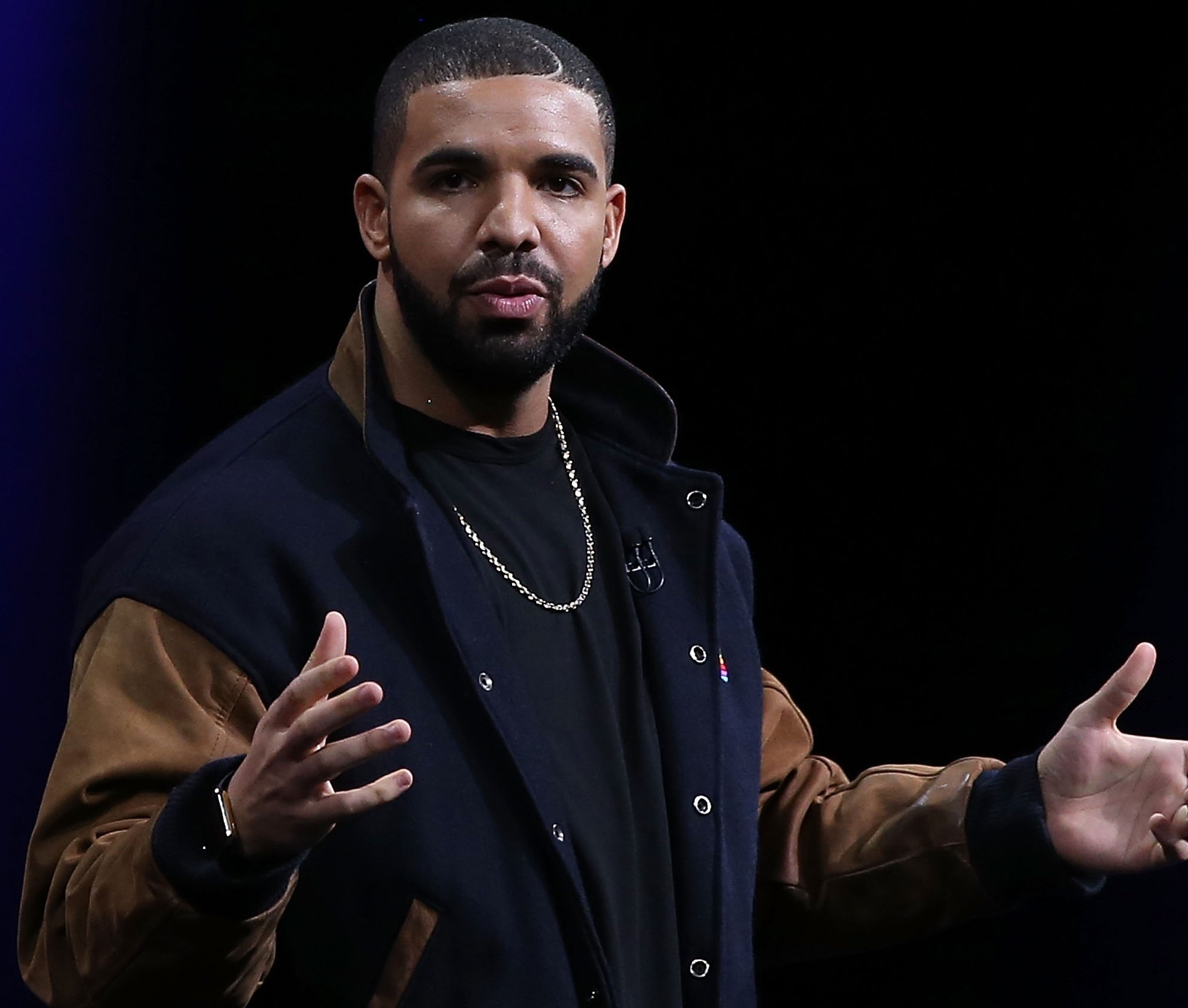 Le rappeur Drake, premier artiste disque de platine en 2015