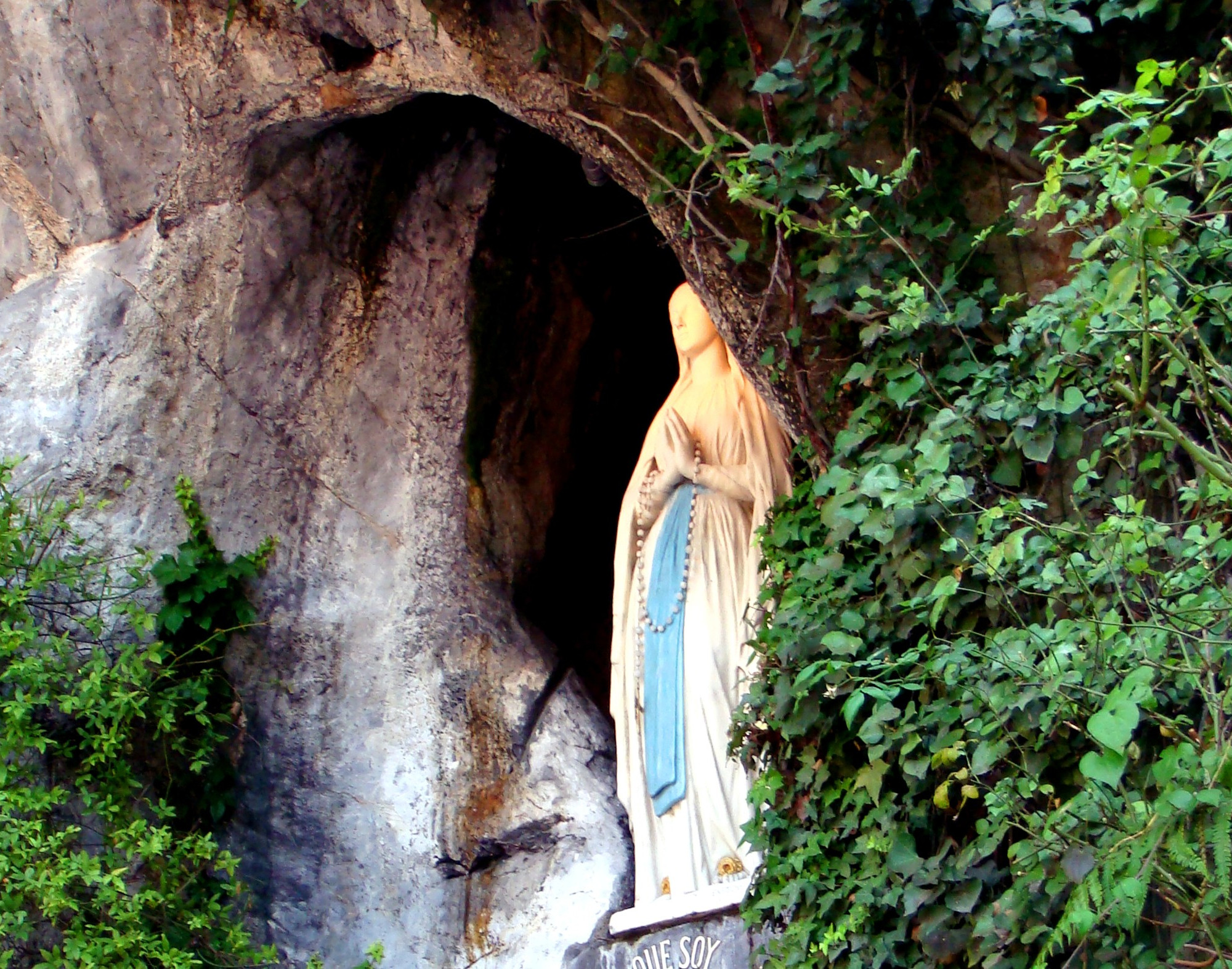 Les apparitions de la Vierge dans Les Aventuriers de l'Impossible Les apparitions de la Vierge dans Les Aventuriers de l'Impossible