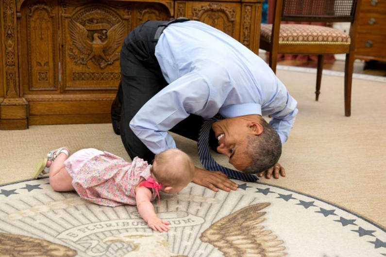 EN IMAGES - #ObamaAndKids : des photos de Barack Obama avec des enfants ...