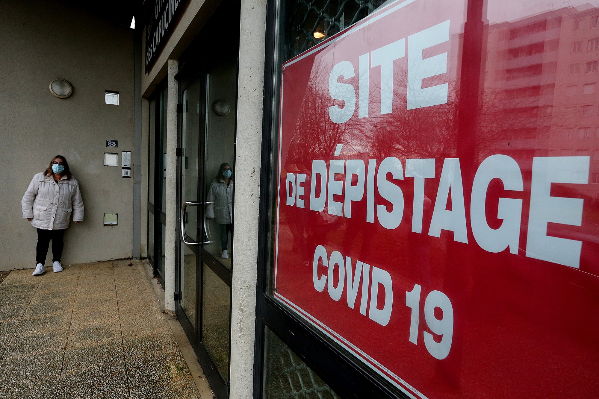Les Infos De 18h Coronavirus Comment Va Se Derouler Le Depistage Dans Les Ecoles