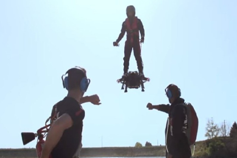 VIDÉO - Le hoverboard de Marty McFly existe-t-il enfin
