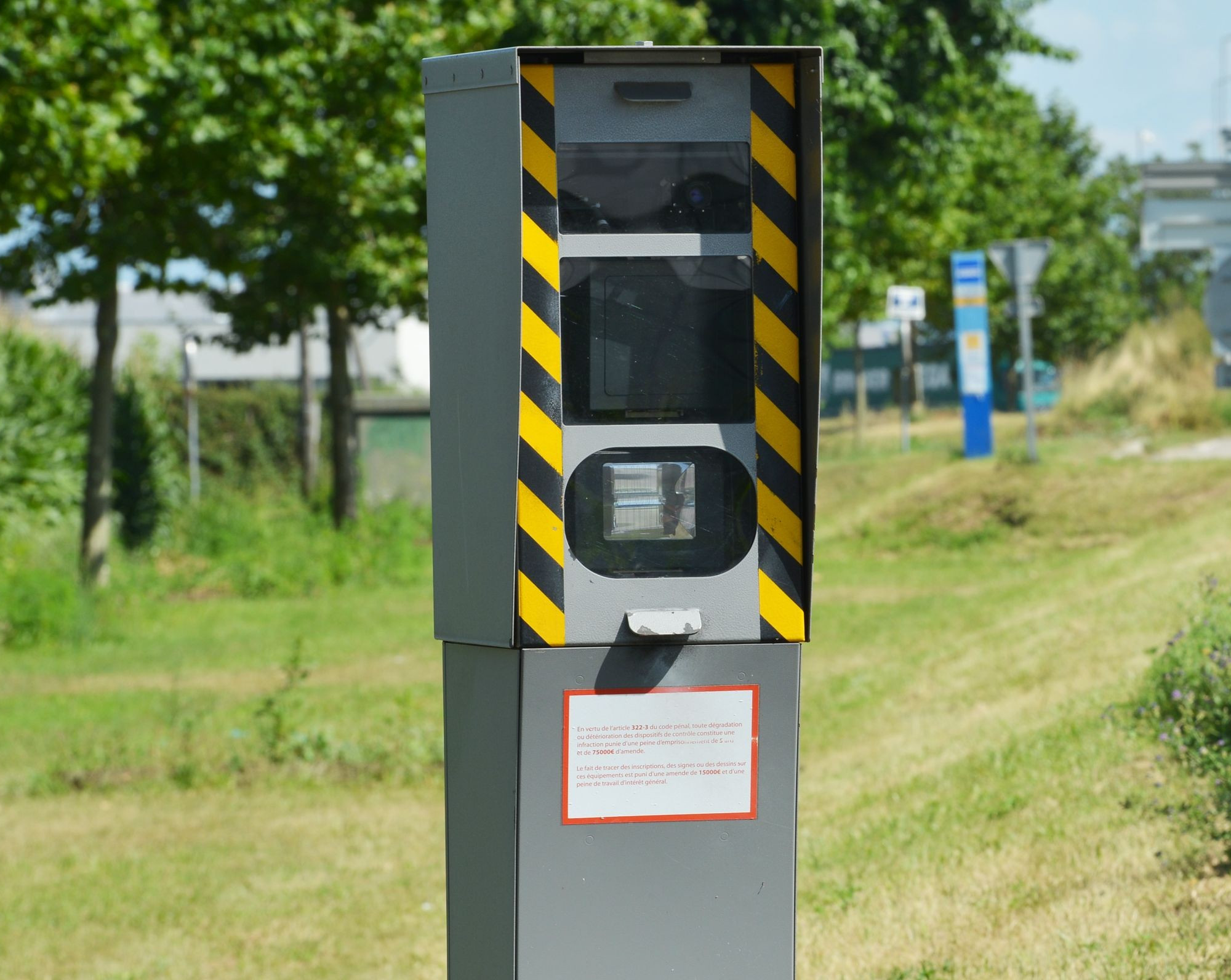 Loire poursuivi pour outrage après un doigt d'honneur à un radar