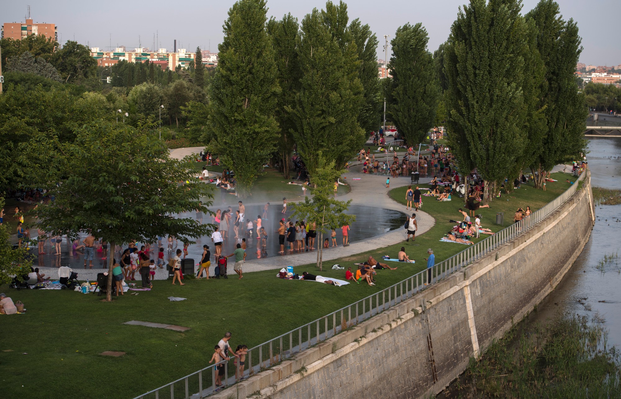vacances-en-espagne-la-d-couverte-du-madrid-secret-d-isabelle