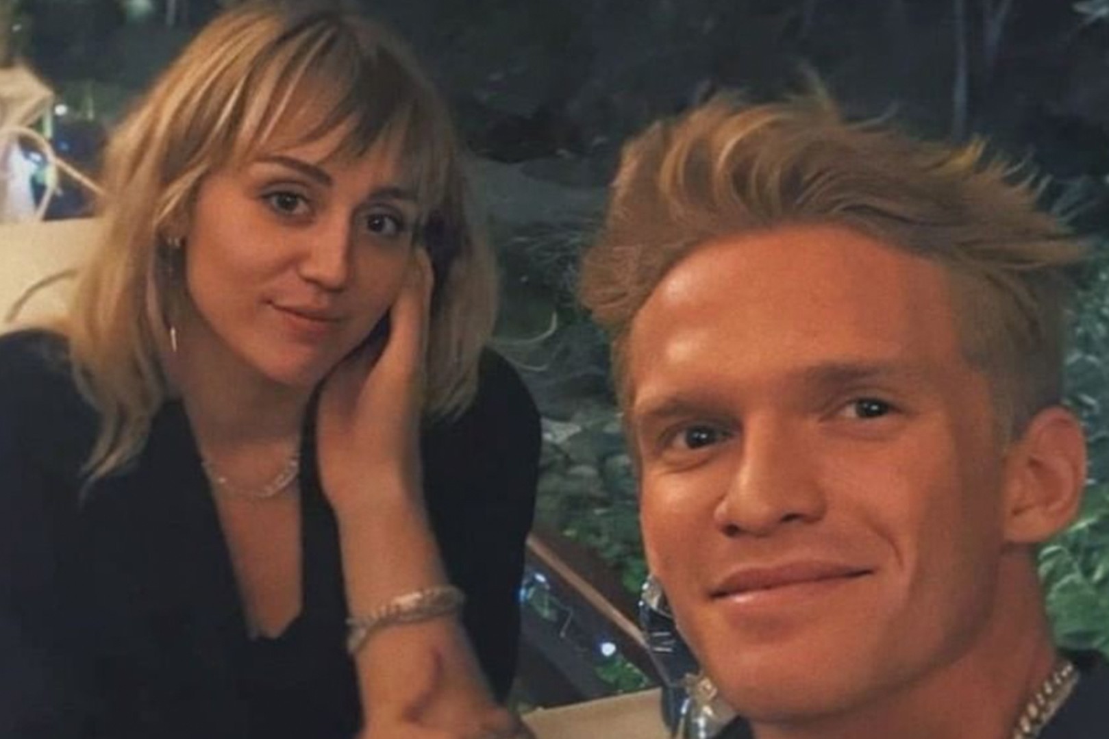 Pourquoi Cody Et Suzy Ne Sont Plus Dans Rénovation Impossible Miley Cyrus et Cody Simpson se sont séparés