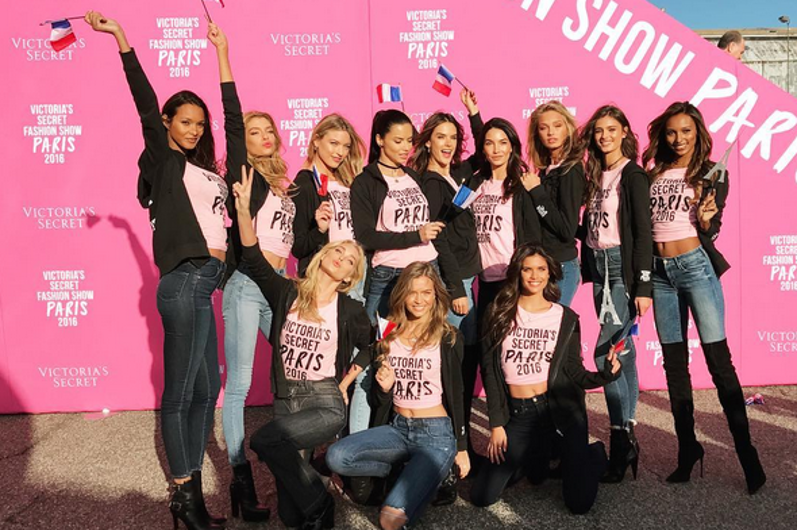 EN IMAGES Les mannequins de Victoria's Secret sont arrivées à Paris