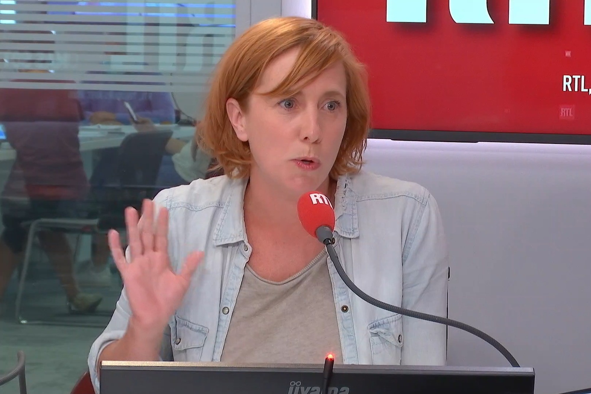 Andrea Bescond Et Si On Se Parlait Andrea Bescond lance un appel à Eric Dupond-Moretti sur les violences