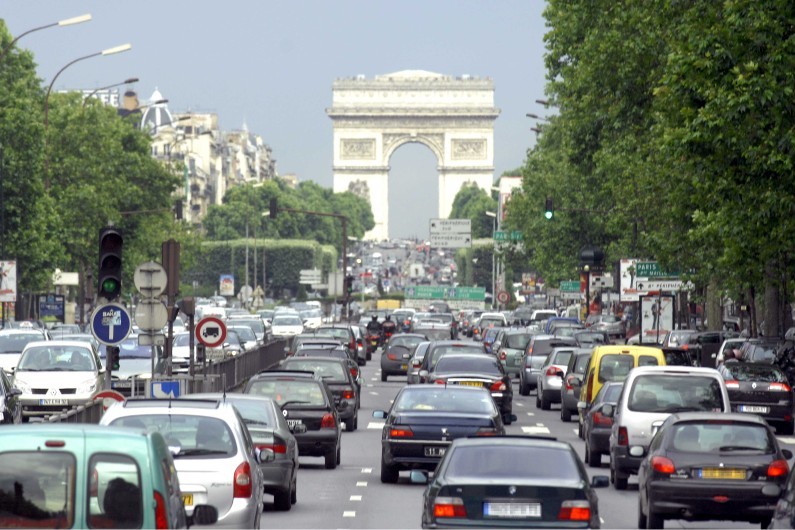 Pollution : Paris met en place la circulation différenciée