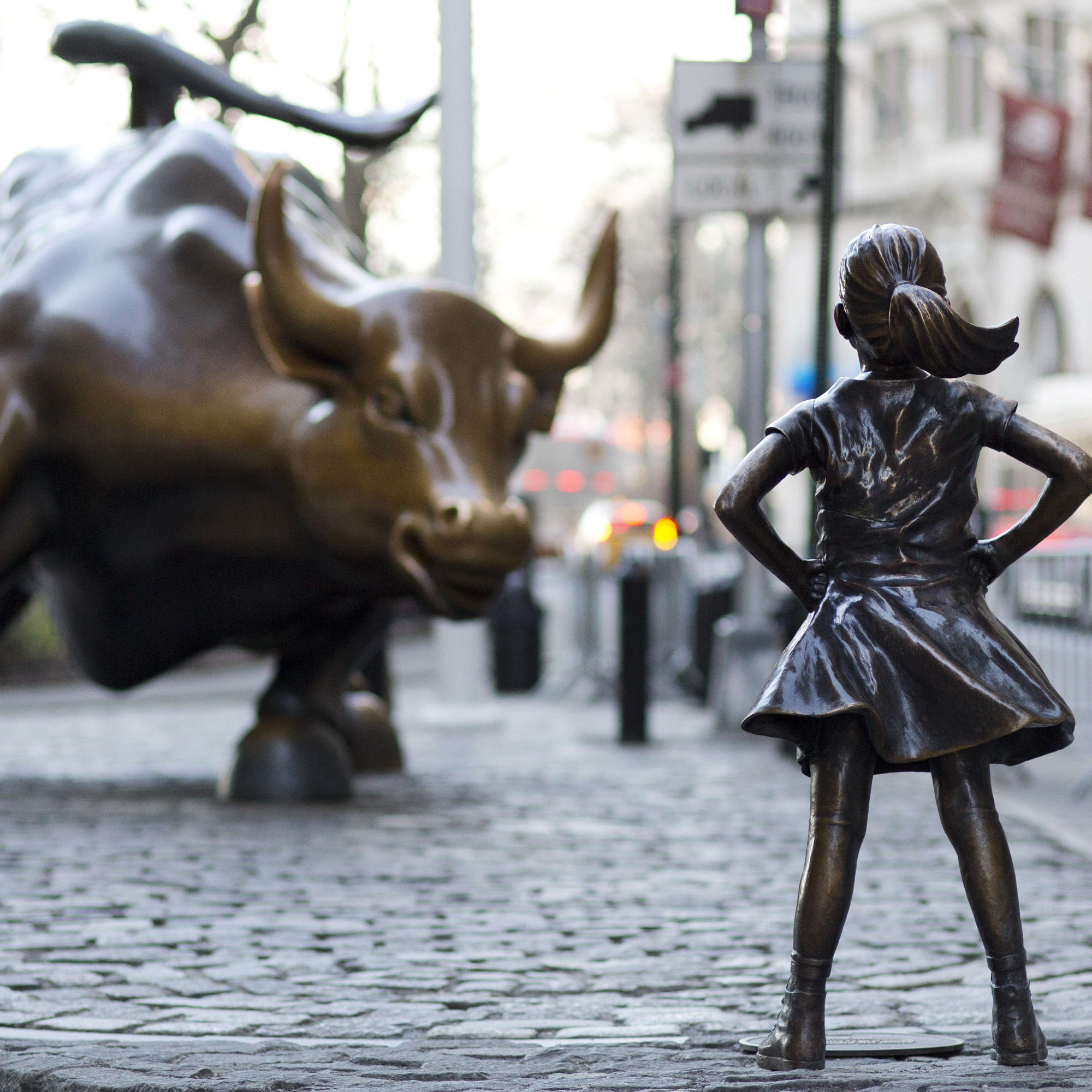 Pourquoi la statue de la fillette de Wall Street fait (encore) polémique