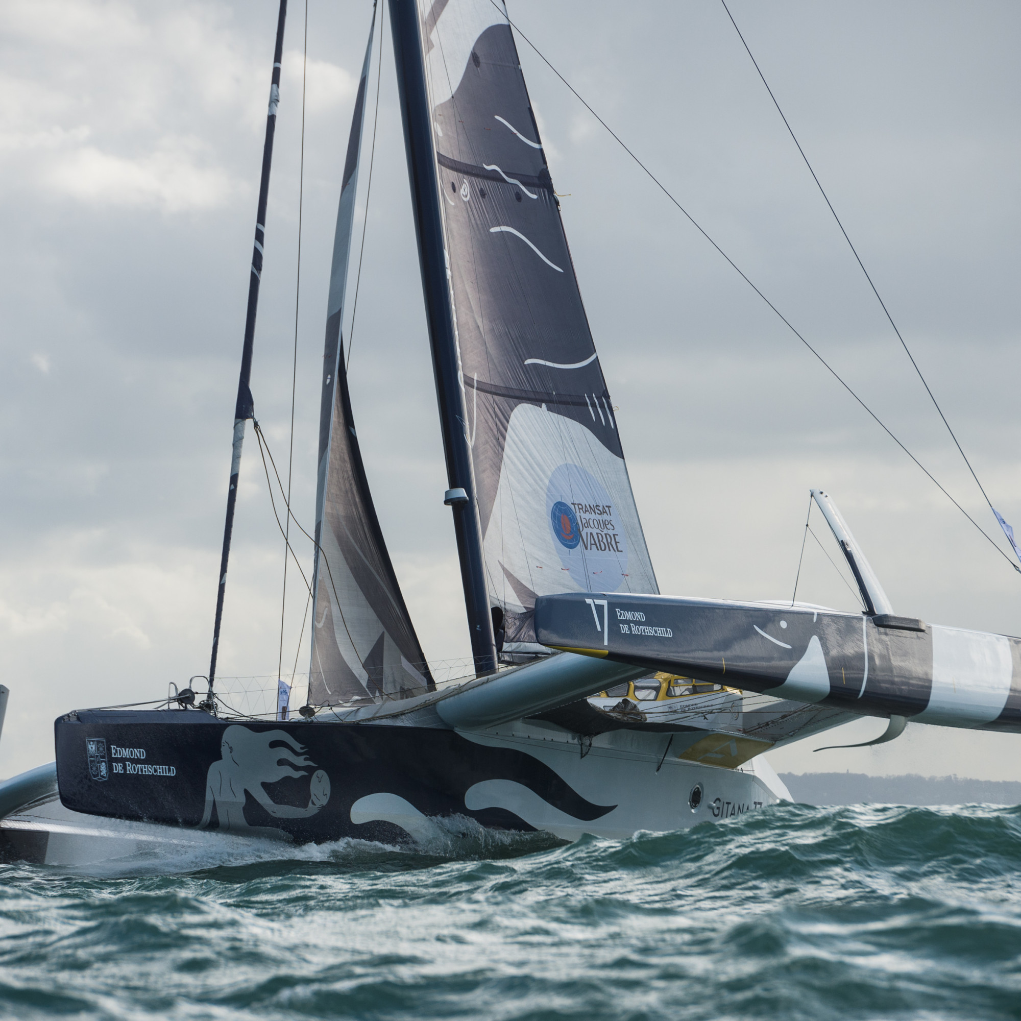 Transat Jacques Vabre les Ultimes à pleine vitesse avant la tempête