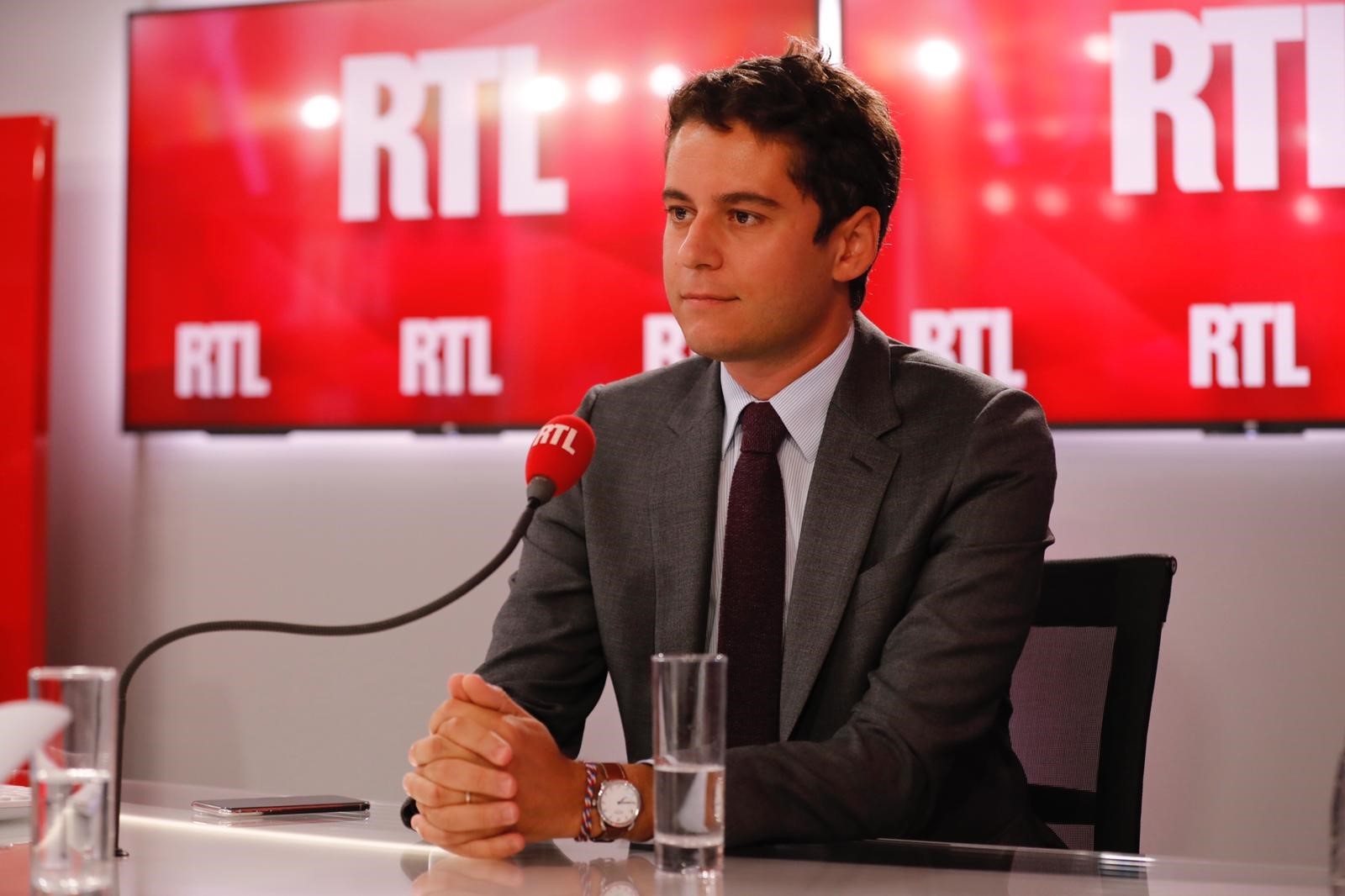 Service national universel "Les jeunes ont envie d'être utiles", dit