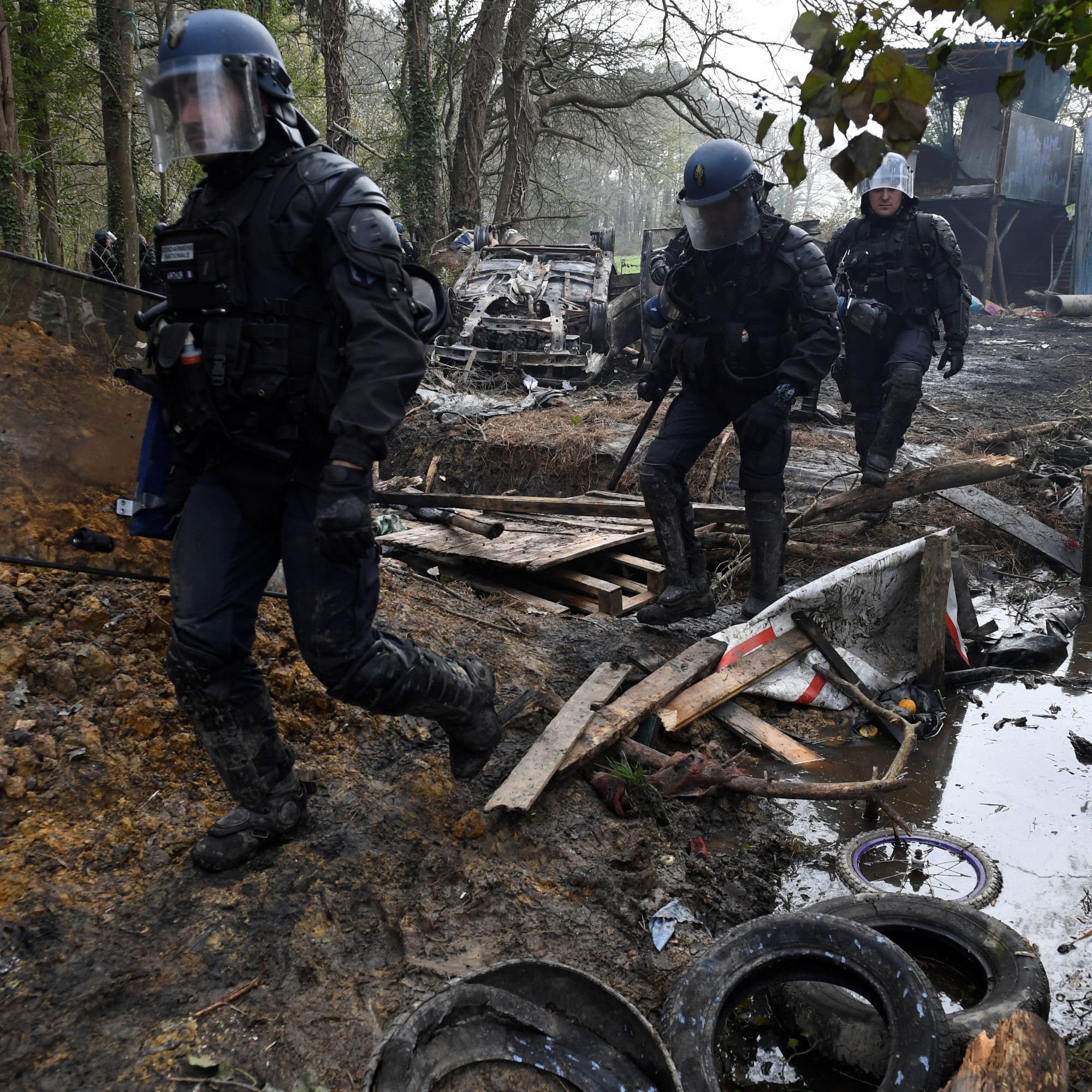 NotreDamesdesLandes 6e jour d'affrontements entre forces de l
