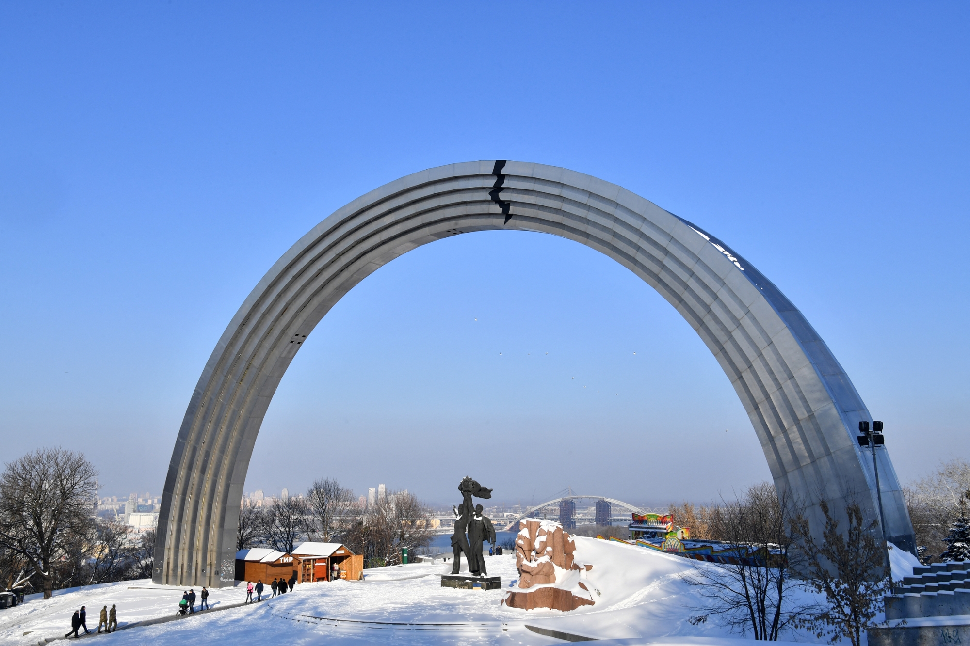 Kiev rebaptise un monument soviétique en