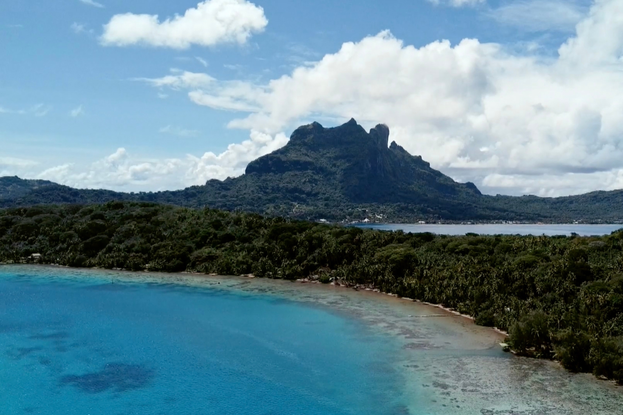 "Zone évasion" pendant huit mois, ils sont partis au bout du monde