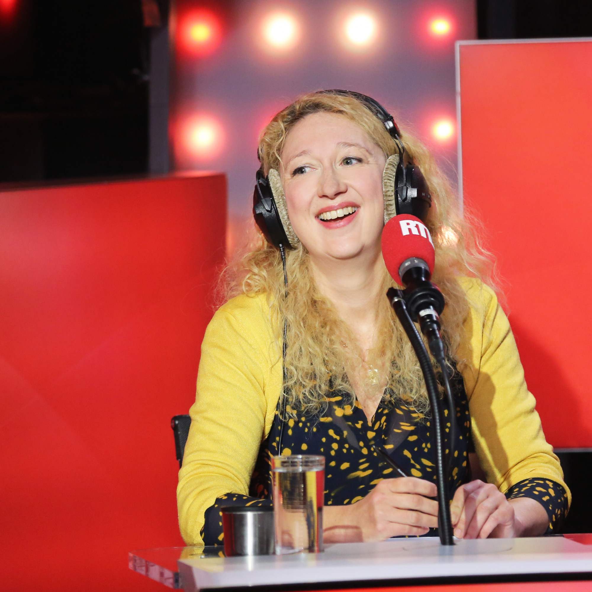 VID O Les Grosses T tes Emeline Bayart Int gre L quipe De Laurent 