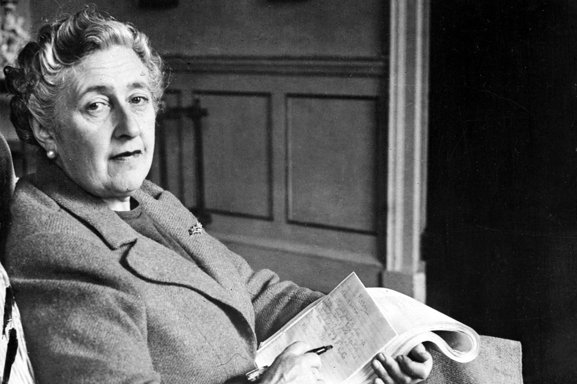 Agatha Christie : pourquoi la "reine du crime" était aussi une