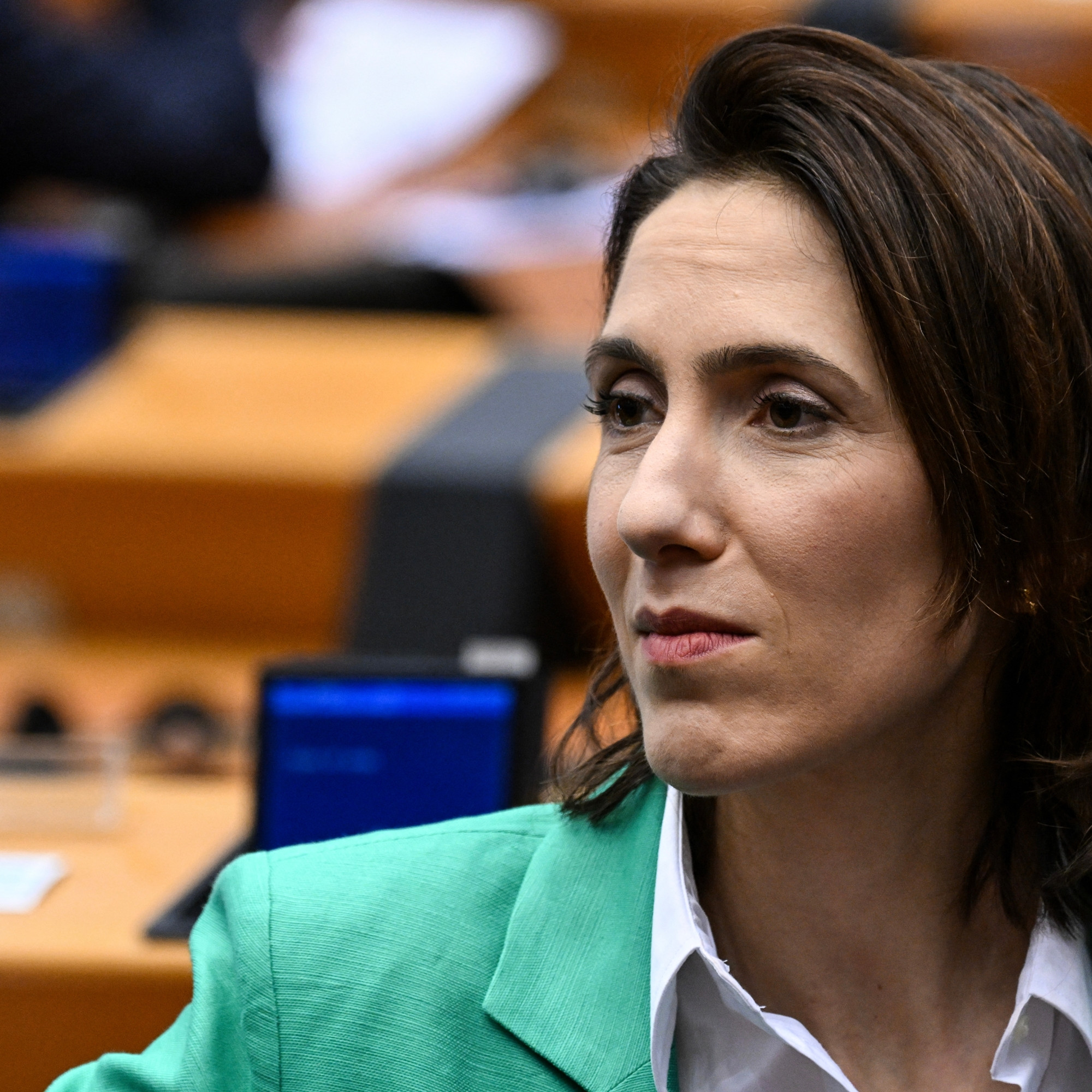 High-Quality Valerie Deposited 2000 Into An Ira Capture for Mobile High-Quality Valerie Deposited 2000 Into An Ira Capture for Mobile