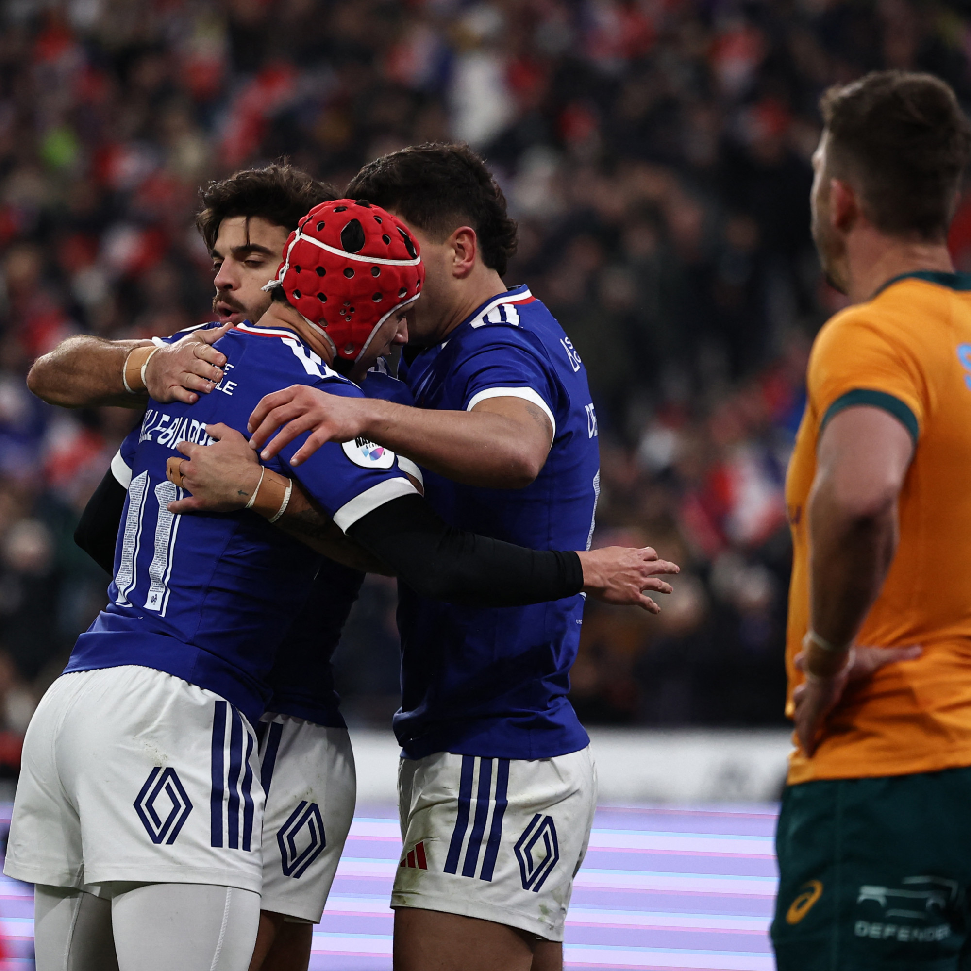 Rugby : victoire sur le fil des Français face aux Australiens 30 à 29