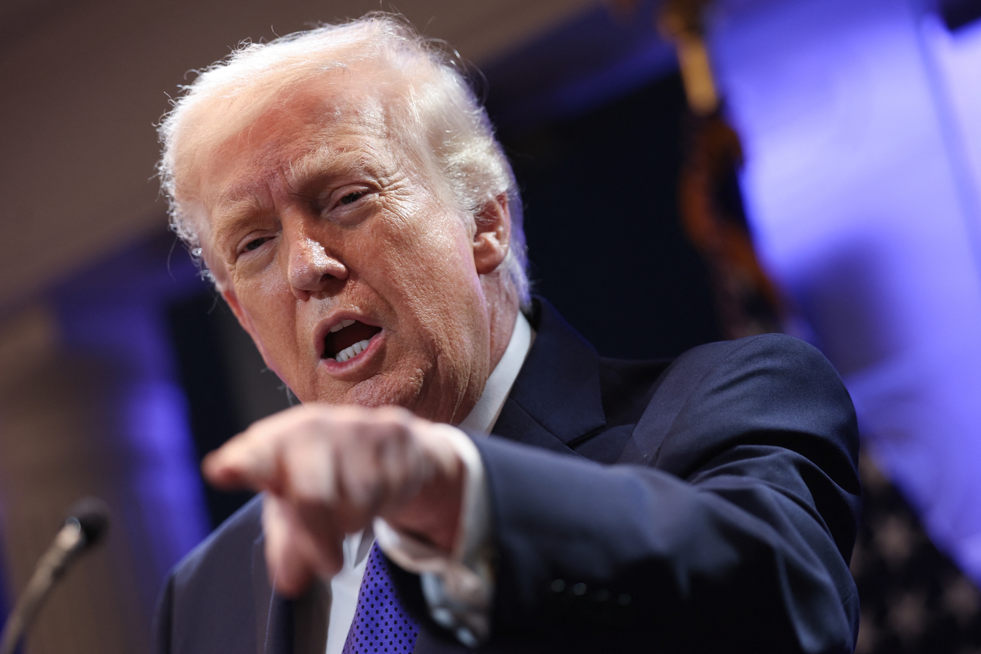 Will the United States Strike Iran? Trump Not Very Happy with Negotiations, He Assures He Has Not Made a Final Decision