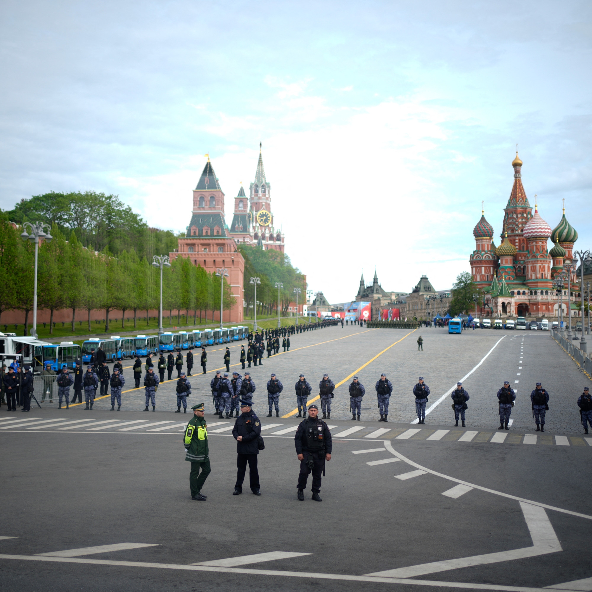 The war in Ukraine is "just" : at the May 9 parade, Vladimir Putin defends his army which "faces an aggressive force supported by NATO"