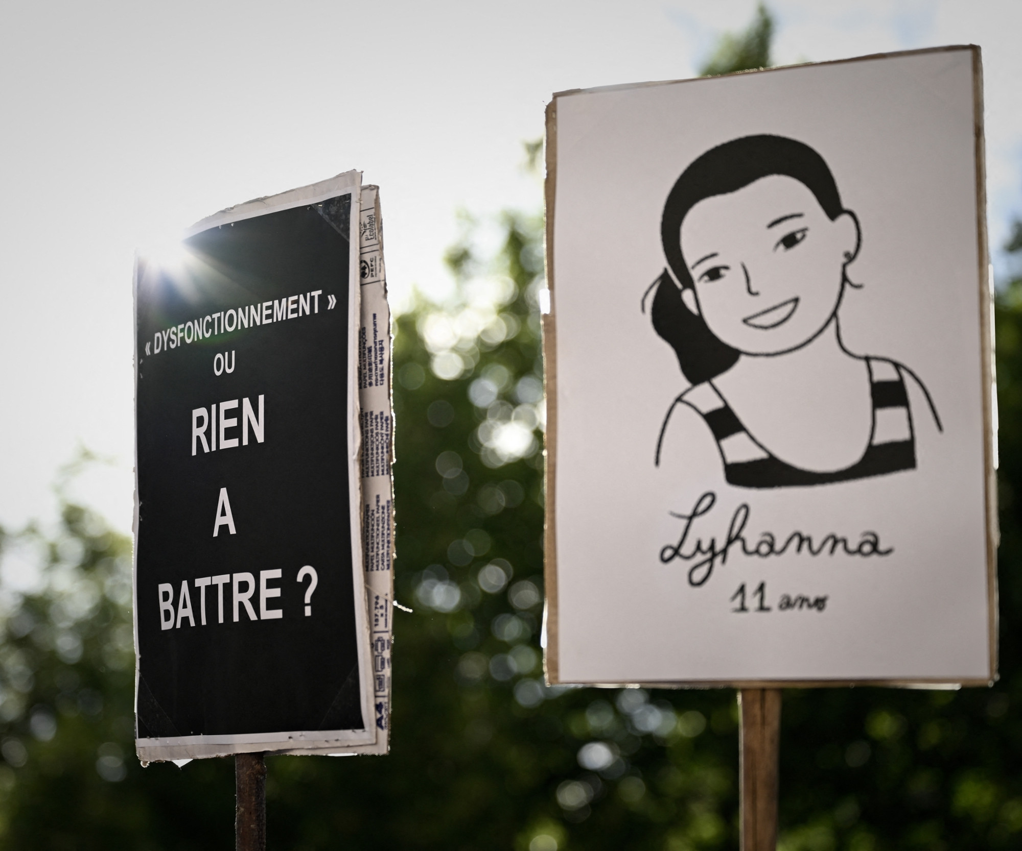 Mort de Lyhanna : "Étudier 70.000 plaintes d'ici le 14 juillet, c'est de la poudre de perlimpinpin", dénonce l'avocat des parents de la collégienne