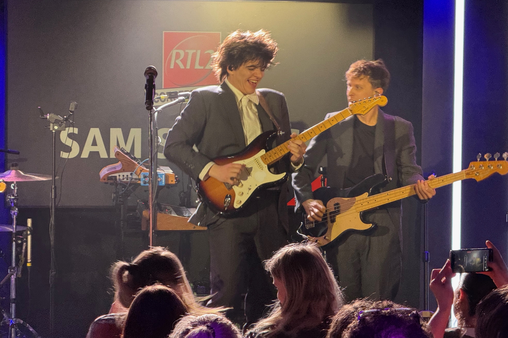 Replay: Sam Sauvage Delivers an Exclusive Très Très Privé Concert at RTL2 Studio Live – April 21st Live Broadcast