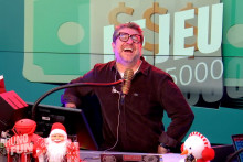 Bruno Guillon offre 50.000 € à un auditeur sur Fun Radio