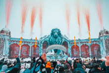 Les festivaliers devant la Mainstage de Tomorrowland Winter